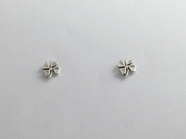 Suashish Diamond Four Leaf Clover Stud Earrings and Necklace Gift Set