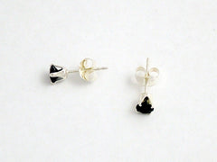 Sterling silver tiny 3mm Black Spinel stud earrings-studs, faceted,