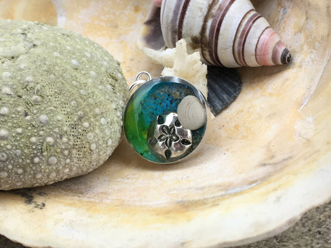 Sterling silver small 15mm Round Pendant with Shells, Sand, Starfish, Shipbottom, New Jersey, 28th Ave Beach, tide pool, comber