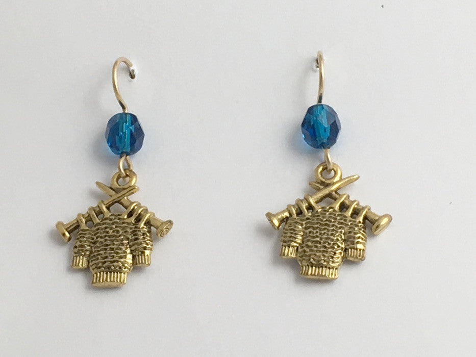 Gold tone Pewter & 14kgf sweater w/knitting needles dangle earrings, knit, yarn